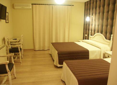 Hostal-Cafe Gutgreco Sonseca Szoba fotó